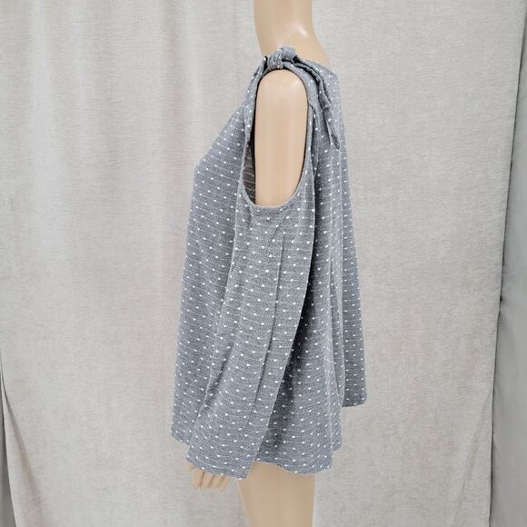 Lane Bryant Women's Plus Size 18/20 Gray Swiss Dot Cold Shoulder Sweater - Picture 2 of 12